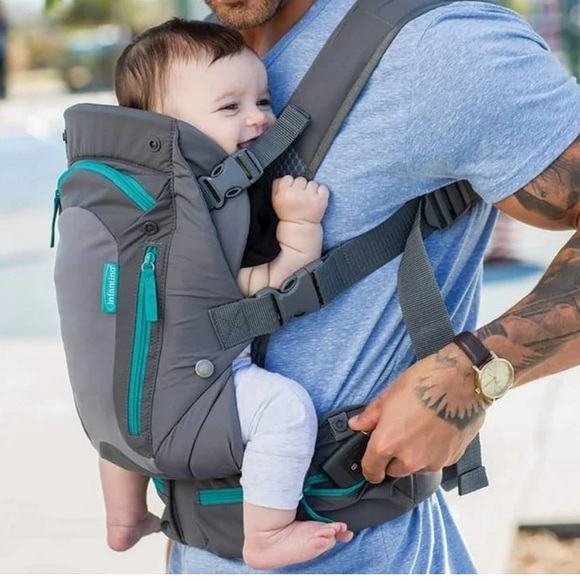 Rugged Gray Backpack with Padded Straps and Durable Fabric - Picture 4 of 4